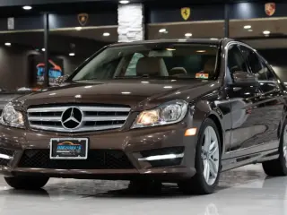 Mercedes-Benz C300 4MATIC 2024