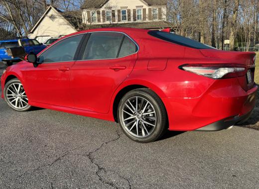 Toyota Camry XLE Hybrid 2024