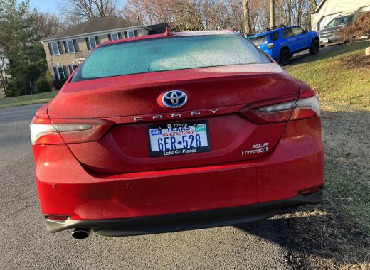 Toyota Camry XLE Hybrid 2024